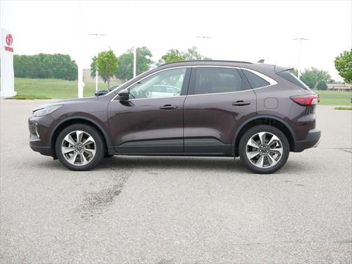 2023 Ford Escape Platinum