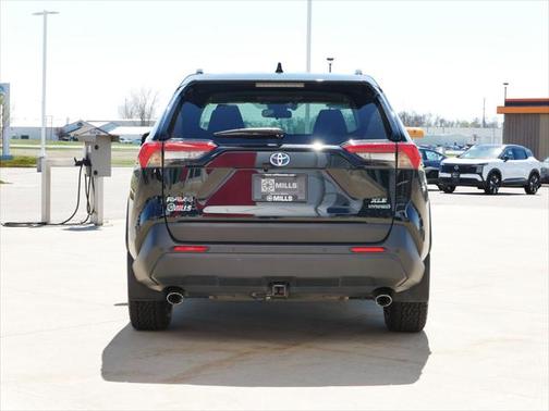 2023 Toyota RAV4 Hybrid XLE Premium