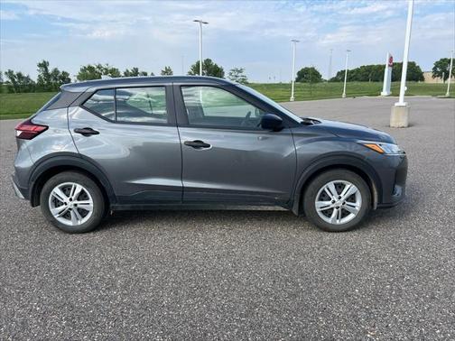 2021 Nissan Kicks S