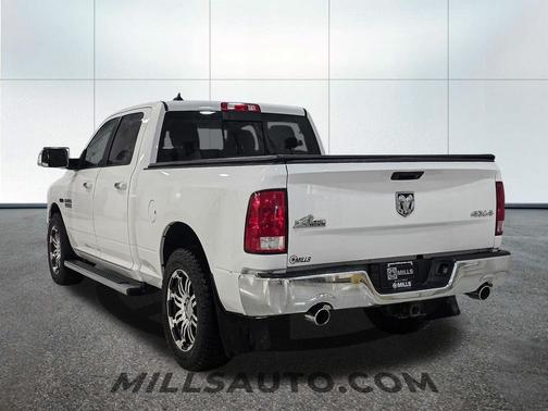 Bright White Clearcoat 2018 RAM 1500 Big Horn