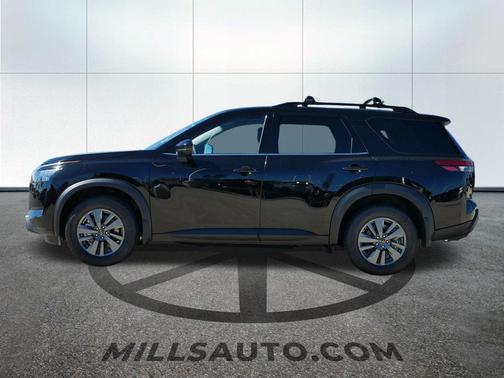 2025 Nissan Pathfinder SV 4WD
