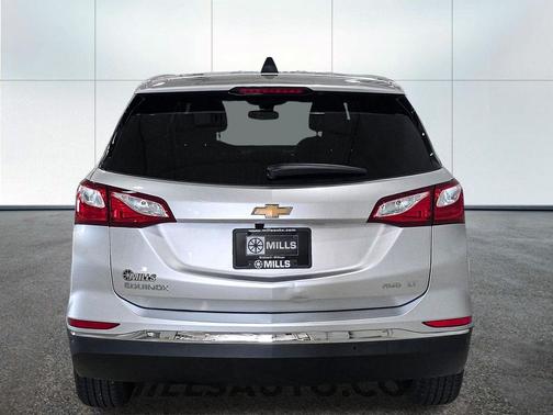Silver Ice Metallic 2020 Chevrolet Equinox 1LT
