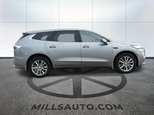 2023 Buick Enclave Avenir AWD