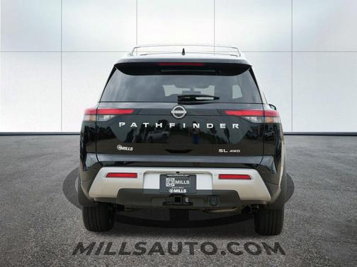 2025 Nissan Pathfinder SL 4WD
