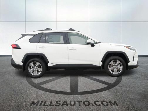 2025 Toyota RAV4 Hybrid XLE
