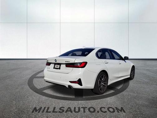 Alpine White 2019 BMW 330 xDrive