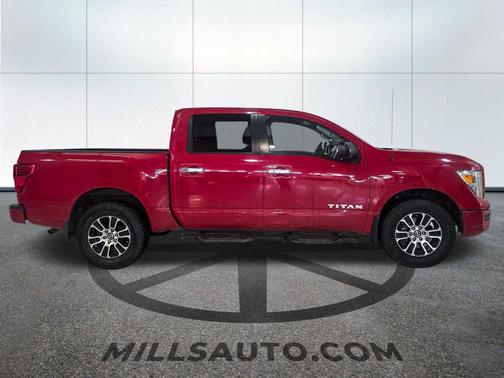 2021 Nissan Titan SV