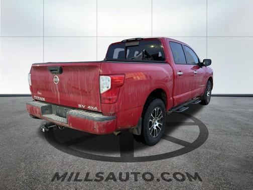 2021 Nissan Titan SV