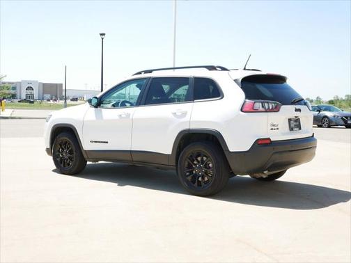 2023 Jeep Cherokee Altitude