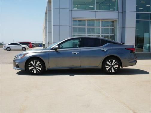 2022 Nissan Altima 2.5 SL