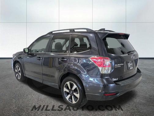 Dark Gray Metallic 2018 Subaru Forester 2.5i Limited