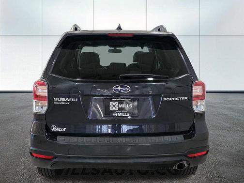 Dark Gray Metallic 2018 Subaru Forester 2.5i Limited