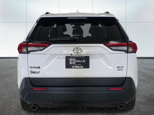 Ice 2024 Toyota RAV4 XLE