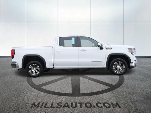 2025 GMC Sierra 1500 SLT
