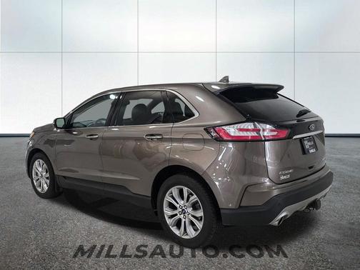 Stone Gray Metallic 2019 Ford Edge Titanium
