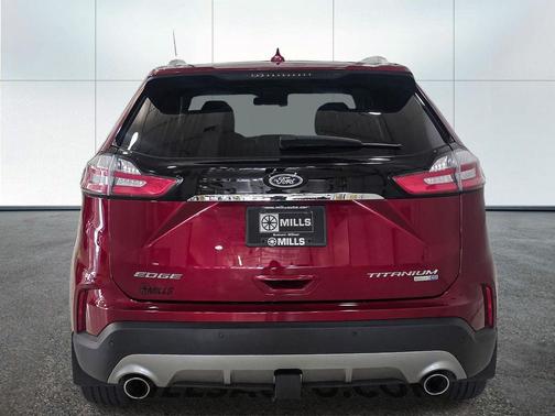 Ruby Red Metallic Tinted Clearcoat 2019 Ford Edge Titanium