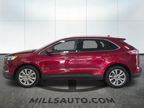 Ruby Red Metallic Tinted Clearcoat 2019 Ford Edge Titanium