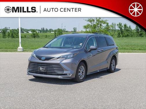 2024 Toyota Sienna XLE