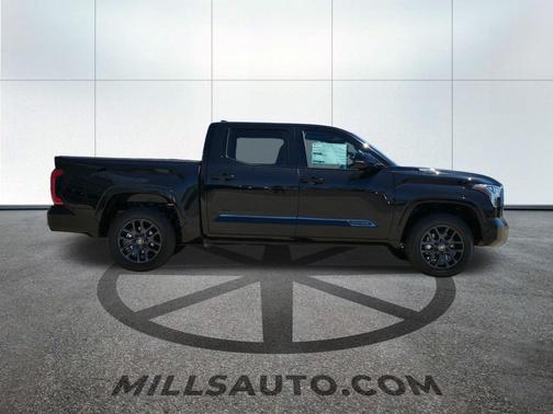 2025 Toyota Tundra Hybrid Platinum