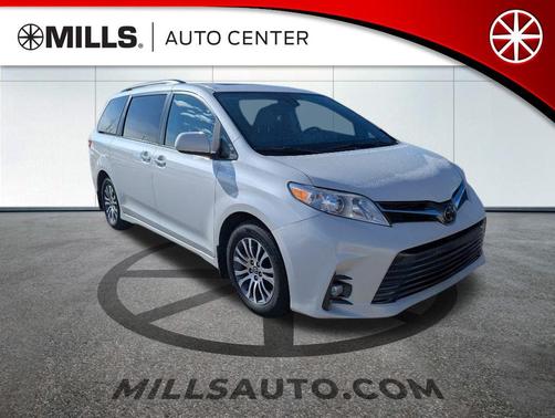 2018 Toyota Sienna SE