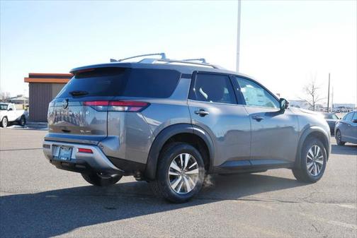 2025 Nissan Pathfinder SL 4WD