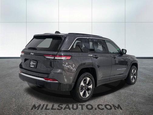Gray Metallic 2024 Jeep Grand Cherokee 4xe Base