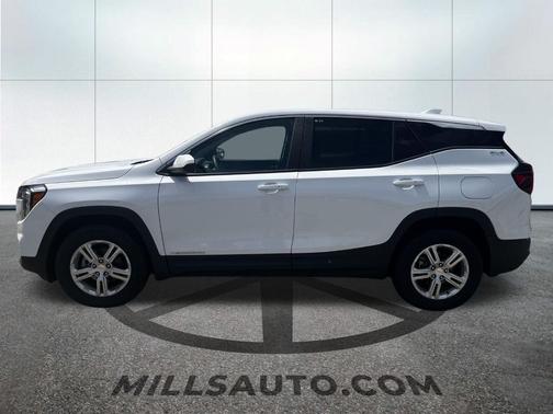 Summit White 2024 GMC Terrain SLE