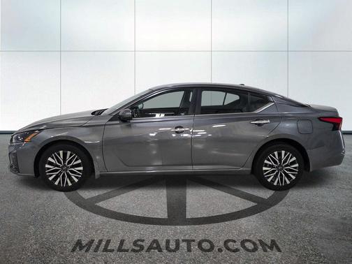 Gun Metallic 2023 Nissan Altima 2.5 SV