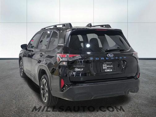 Crystal Black Silica 2025 Subaru Forester Premium