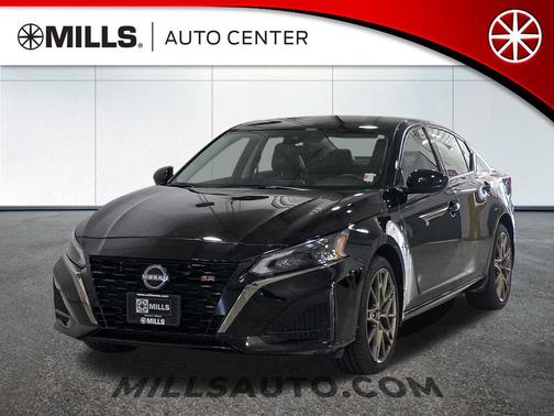 Super Black Clearcoat 2025 Nissan Altima SR AWD