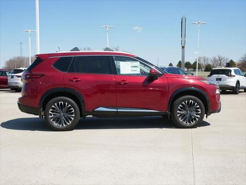 2025 Nissan Rogue Platinum
