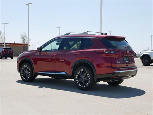 2025 Nissan Rogue Platinum
