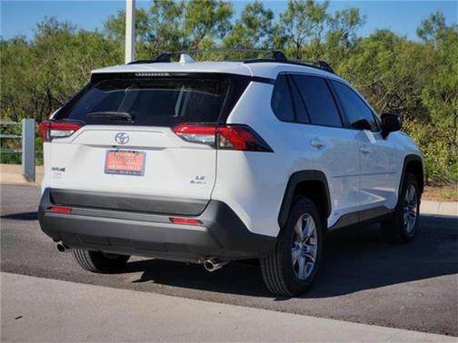 2025 Toyota RAV4 Hybrid LE