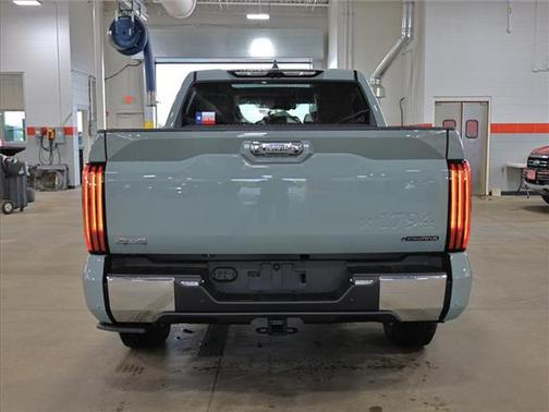 2025 Toyota Tundra Hybrid 1794 Edition