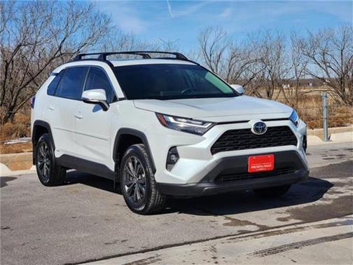 2025 Toyota RAV4 Hybrid XLE Premium