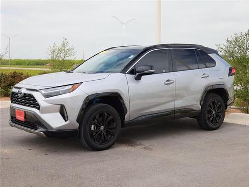 2022 Toyota RAV4 Hybrid SE