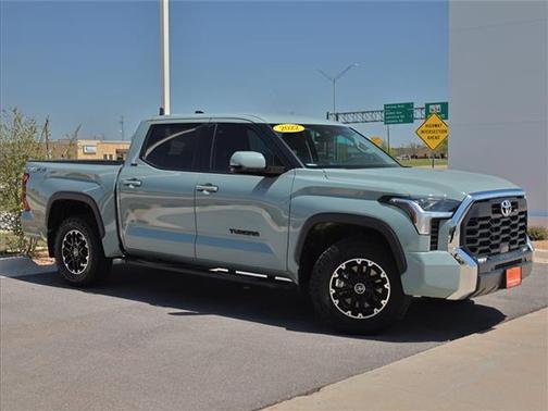 2022 Toyota Tundra SR5