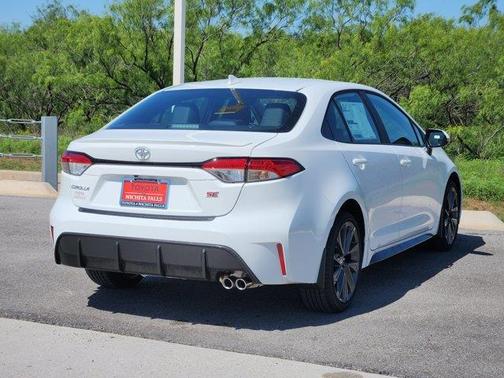 Ice Cap 2026 Toyota Corolla SE