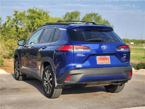 2024 Toyota Corolla Cross XLE