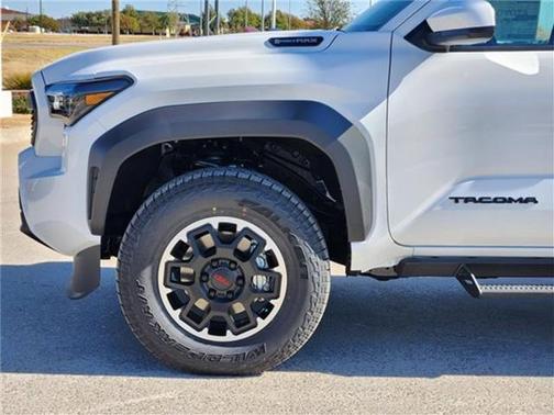 2025 Toyota Tacoma Hybrid TRD Off Road