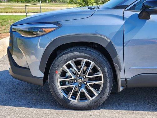 Celestite 2026 Toyota Corolla Cross XLE