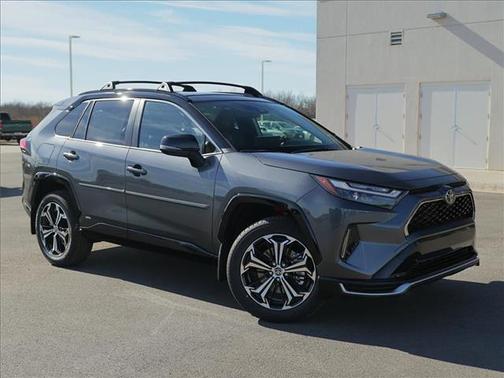 2025 Toyota RAV4 Hybrid SE