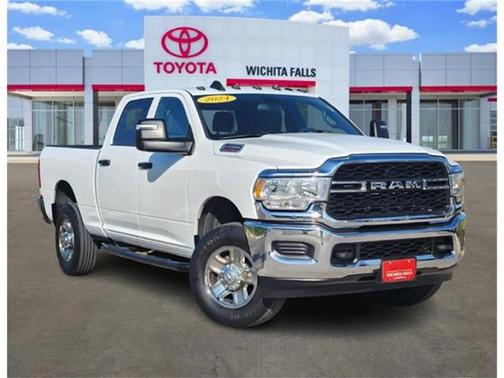 2024 RAM 2500 Tradesman Crew Cab 4x4 6'4' Box