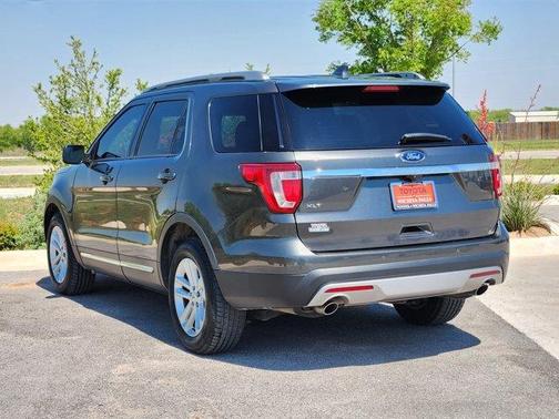 SMOKED QUARTZ M 2017 Ford Explorer XLT