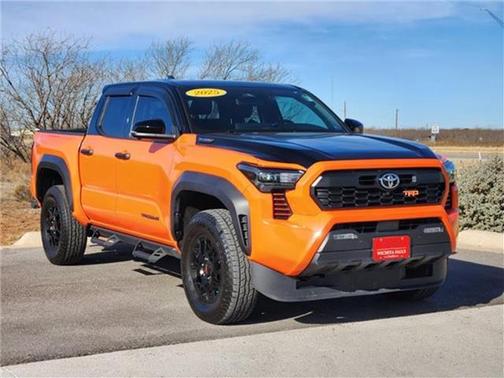2025 Toyota Tacoma Hybrid TRD Off Road