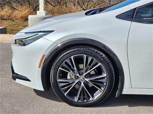 2024 Toyota Prius XLE