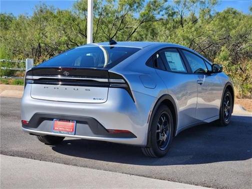 2026 Toyota Prius Plug-In Hybrid SE