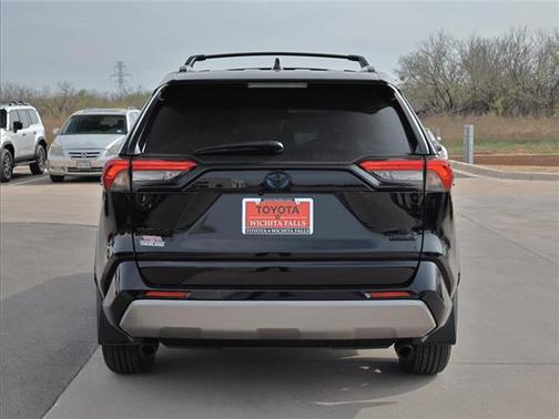 2024 Toyota RAV4 Hybrid SE