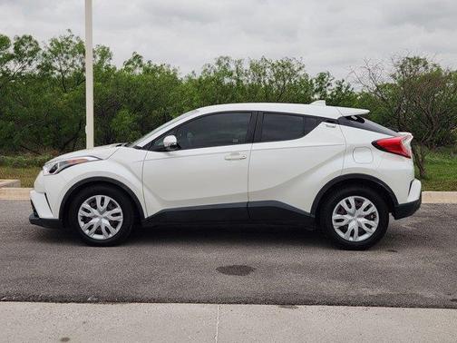 Blizzard Pearl 2019 Toyota C-HR LE