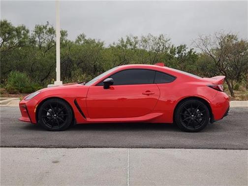 2025 Toyota GR86 Premium